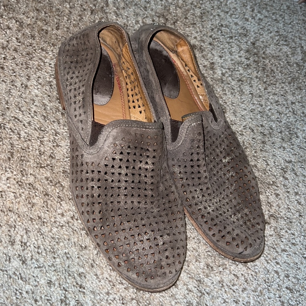 Ali Perforated Loafer
TRASK
Suede 8.5 women’s loafer slip on shoe, gold shimmer
